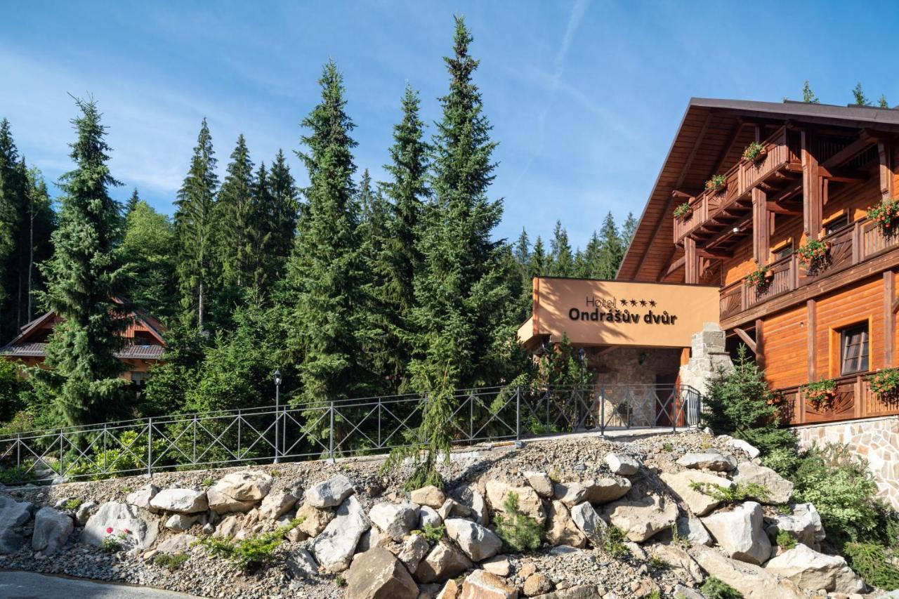 Wellness Hotel Ondrasuv Dvur ビーラー エクステリア 写真