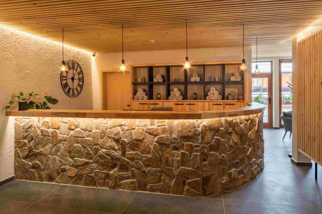 Wellness Hotel Ondrasuv Dvur ビーラー エクステリア 写真